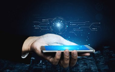 Yapay zeka dijital beyin ve bağlı veri devresi. Yapay zeka veriyi işler, yapay zeka zekayı harekete geçirir, bağlantıyı sağlar ve yapay zekanın çekirdek gücü akıllı dijital sistemlerdedir. Kefil