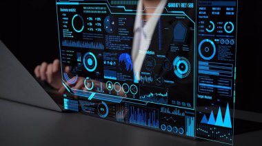 Modern dijital işletmelerde veri analizi ve gerçek zamanlı analitik, öngörü veri modellemesi, iş zekası analizleri ve veri odaklı karar verme stratejisi. Thunk