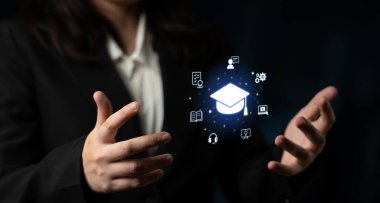 Bulut hesaplama, bulut stratejisi ve dijital altyapıyı ölçeklenebilir hizmetler, güvenli veri depolama ve bulut tabanlı dijital iş çözümleri ile dönüştüren bulut teknolojisi. Eğri