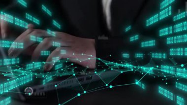 Modern iş ölçümleri ve içgörüleri temsil eden canlı grafikler ve grafiklerle çevrili bir tablet üzerinde çalışan odaklanmış dijital veri analiz sahnesi. Xenic