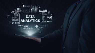 Modern dijital işletmelerde veri analizi ve gerçek zamanlı analitik, öngörü veri modellemesi, iş zekası analizleri ve veri odaklı karar verme stratejisi. Elide