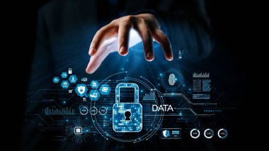 Modern teknolojide veri güvenliğinin ve mahremiyetin önemini temsil eden dijital kilit sembolüne uzanan bir eli büyüleyici bir görsel. Dörtgen