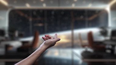 Bir robot el, dijital klasörlerle veri transferini tasvir eden, modern ofis ortamında teknoloji ve iş dünyasının kesişimlerini gösteren bir bulut sembolünün üzerinde asılı duruyor. Auvana