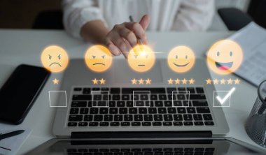 Müşteri geribildirim analizi, çevrimiçi inceleme görüşleri ve veri değerlendirmesi yoluyla memnuniyeti, hizmet kalitesini ve iş itibarını artırır. Latch