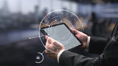 Modern dijital işletmelerde veri analizi ve gerçek zamanlı analitik, öngörü veri modellemesi, iş zekası analizleri ve veri odaklı karar verme stratejisi. Spire.