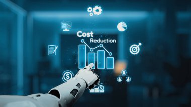 Modern bir iş ortamında maliyet düşüşünü temsil eden dijital grafikler ve simgelerde teknoloji ve finans kavşağını vurgulayan robotik bir kol noktası. Auvana