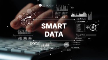 Eller Klavyede Dijital Akıllı Veri Kaplaması ve Teknoloji ve İş Konsepti için Soyut Grafikler ile Yazıyor. Asemptotik akıllı veri analitiği.