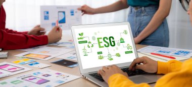 ESG 'nin canlı işletmeler için sosyal yönetim politikası ESG' nin yüksek puanını elde etmek için bir standart belirlemek