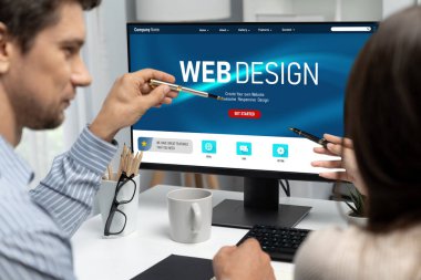 Web sitesi tasarım yazılımı çevrimiçi perakende ticaret ve e-ticaret için canlı şablon sağlıyor
