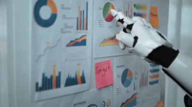 Yapay zeka destekli analitik destek ekibi işbirliği, doğru piyasa araştırmalarını sağlama ve danışmanların stratejik pazarlama girişimleri geliştirmelerine yardımcı olma. Noogenesis Yapay Zeka