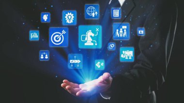 İş stratejisi hedefleri ve uzun vadeli istikameti belirler. Açık bir iş stratejisi, iş stratejisi büyümeyi ve iş stratejisi uygulamasını teşvik ederken, karar vermeyi destekler. Spire.