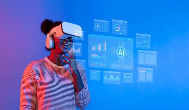 Neşeli bir kullanıcı, gelişmiş yapay zeka araçlarını tecrübe ederken, modern veri analizlerinde teknoloji ve insan etkileşiminin kesişimini gösteren sanal gerçeklikle bağlantı kurar. XDMCP