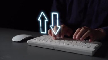 Verimliliği, değeri ve müşteri memnuniyetini arttırmak için Lean, Six Sigma ve Total Quality Management TQM kullanılarak maliyet ve kalite artışını gösteren iş konsepti. Muxer