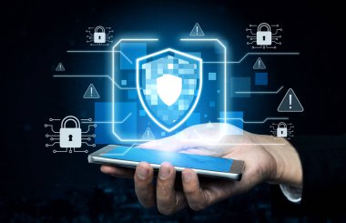 Siber güvenlik, güçlü altyapı ve proaktif dijital savunma stratejileri kullanarak güvenlik ihlalleri, hacklemeler ve ağ saldırılarına karşı korur. Kefil