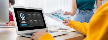 Çevrimiçi ürün sertifikası, önemli bir başarı. Ürün sertifikasını geçirerek kaliteye ve güvenilirliğe olan bağlılığını gösteriyor. canlı