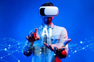 Yapay zeka mühendisliği, büyük veri ve yapay zeka makinesi kavramında yapay zeka beyin işlemcisiyle iş desteği için üretken yapay zeka kullanmayı öğrenen insan etkileşimi. Faas