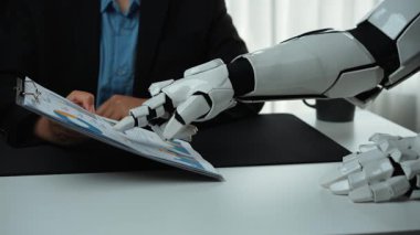 İş dünyasından profesyonellerin verileri değerlendirmesine, rafine stratejilere ve gelecekteki ofis ortamlarında işyeri verimliliğini artırmasına yardım eden yapay zeka destekçisi. Noogenesis Yapay Zeka