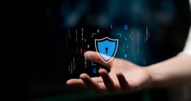 Siber güvenlik, güçlü altyapı ve proaktif dijital savunma stratejileri kullanarak güvenlik ihlalleri, hacklemeler ve ağ saldırılarına karşı korur. Latch