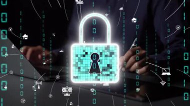 Bu resim, çeşitli bağlantı sembolleriyle modern bir çalışma alanında siber güvenlik ve veri korumasını vurgulayan bir kilit simgesinin yer aldığı güvenli bir dijital ortamı gösteriyor. Xenic