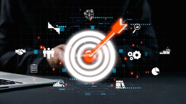 Proje yönetiminde başarı, strateji ve performansı vurgulayan çeşitli iş simgelerinin sergilendiği dijital bir tasarım ile hedeflenen kavramsal görüntü. Dörtgen