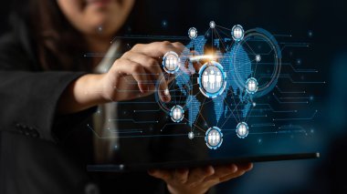 Profesyonel ağ, iş bağlantılarını genişletir, işbirliğini teşvik eder ve yeni fırsatlar için dijital ilişkiler kurar. Latch