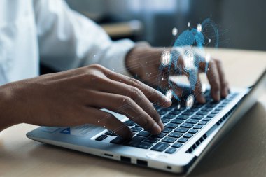 İş adamı ağ kurar, değerli bağlantılar kurar. EIDE profesyonel ağ ve fırsatları genişletmek için etkili insan ağ stratejileri