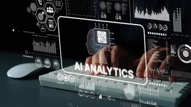 Klavyede Veri Analizi ve Teknoloji Konsepti için Dijital Kaplama ile gösterilen Yapay Zeka Analitik Arayüzü ile Yazan Eller. Asemptotik akıllı veri analitiği.