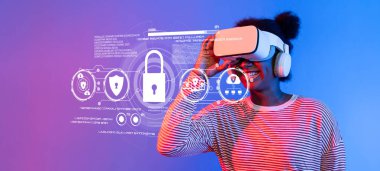 Neşeli bir birey, modern teknolojideki siber güvenlik ve veri koruma temalarını vurgulayan dijital grafiklerle çevrili sanal gerçeklik kulaklığıyla meşgul oluyor. XDMCP