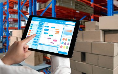 Okul eğitimi için geliştirilen kodlama ve programlama yazılımı. Basitleştirilmiş program, öğrenci çocuklar için okul sınıfında temel kodlama ve programlama eğitimi için kolay yazılım.