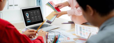 Çevrimiçi ürün sertifikası, önemli bir başarı. Ürün sertifikasını geçirerek kaliteye ve güvenilirliğe olan bağlılığını gösteriyor. canlı