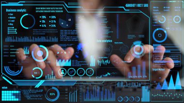 Modern dijital işletmelerde veri analizi ve gerçek zamanlı analitik, öngörü veri modellemesi, iş zekası analizleri ve veri odaklı karar verme stratejisi. Thunk