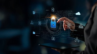 Siber güvenlik, güçlü altyapı ve proaktif dijital savunma stratejileri kullanarak güvenlik ihlalleri, hacklemeler ve ağ saldırılarına karşı korur. Latch