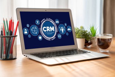 CRM işletme ve işletme için modern bilgisayarda müşteri ilişkileri yönetim sistemi