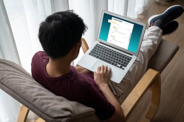 Şirket işleri için mod bilgisayar yazılımının müşteri deneyimi ve gözden geçirme analizi