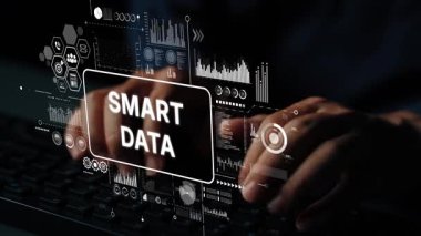 Bir Bilgisayar Ekranında Dijital Grafikler ve Analizlerle Etkileşen Akıllı Veri Analizi kavramı. Asemptotik akıllı veri analitiği.