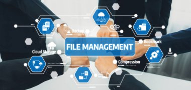 Ofis çalışanlarının el ele dizilmesi başarılı bir iş ortaklığı grubunu ve panoramik pankartta kamu işyerinde güçlü bir birlik takım çalışmasını sembolize ediyor. Kurnaz Dostluk