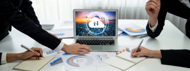 Hızlı uzak çalışma ve kişisel veri depolama için bulut hesaplama yazılımı