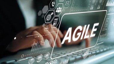 Modern Girişimler İçin Çevik Metodoloji ve Yenilikçi Teknoloji Kavramları Konulu İş Dönüşümü. Asemptotik akıllı veri analitiği.