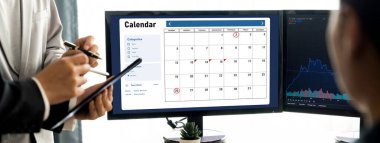 Kişisel organizatör ve çevrimiçi iş dünyası için hızlı zamanlama planlaması için bilgisayar yazılım uygulaması takvimiName