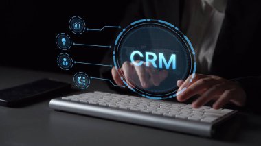 CRM platformları veri analizi, CRM iletişim araçları ve otomasyon yoluyla müşteri ilişkilerini geliştirir. CRM sistemleri müşteri yönetimi, izleme ve CRM ilişki başarısını destekler. Muxer
