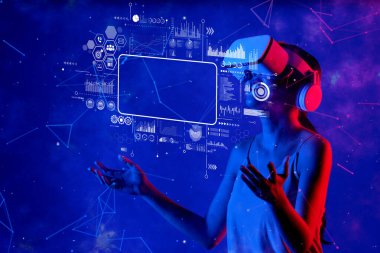 Sanal gerçekliğin ve dijital analitiklerin yenilikçi iş stratejileri ve pazarlama yaklaşımlarının şekillendirilmesi, kullanıcı katılımının ve sezgilerin geliştirilmesi konularındaki entegrasyonunu araştırın. XDMCP