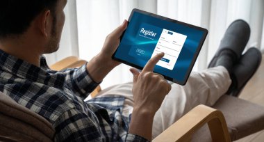 İnternet sitesinde mod form doldurmak için çevrimiçi kayıt formu