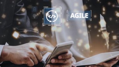 Çevik geliştirme için takımları ve çevik planlamayı kullanan çevik proje yönetimi. Çevik olmak, modern iş akışlarına göre esneklik, işbirliği ve sürekli gelişime olanak sağlar. Muxer