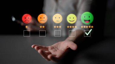 Müşteri geribildirim analizi, çevrimiçi inceleme görüşleri ve veri değerlendirmesi yoluyla memnuniyeti, hizmet kalitesini ve iş itibarını artırır. Latch