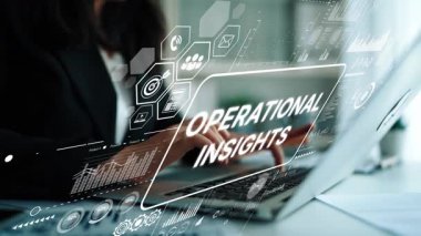 Modern Ofis Ortamı 'nda Laptop ve Operasyonel Görüş Grafikleriyle İş Mesleki Analiz Verileri. Asemptotik akıllı veri analitiği.