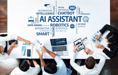 Modern bir ofiste yapay zeka yardımcı kavramları ve gelişmiş veri analiz araçlarından yararlanan çeşitli iş profesyonelleri grubu. Dostluk