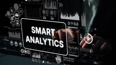 Arkaplanda Klavyede Eller Yazılı Akıllı Analitik Kavram ve Veri Görselleştirme Grafikleri. Asemptotik akıllı veri analitiği.