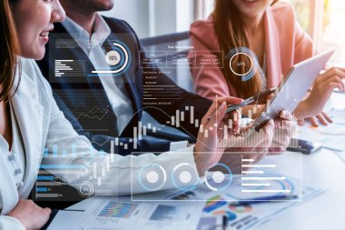 Performans, trendler ve sezgileri gösteren veri analizi paneli satar. Satış verileri büyümeyi izler, kararları destekler, satış verileri stratejiyi destekler ve satış verileri performansı artırır. Kefil