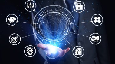 B2B stratejisi ve teknoloji iş-ticaret operasyonlarını dönüştürme, iletişimi optimize etme ve dijital B2B araçları ve yenilikler ile pazar verimliliğini artırma. Spire.