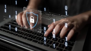 Siber güvenlik, güçlü altyapı ve proaktif dijital savunma stratejileri kullanarak güvenlik ihlalleri, hacklemeler ve ağ saldırılarına karşı korur. Latch